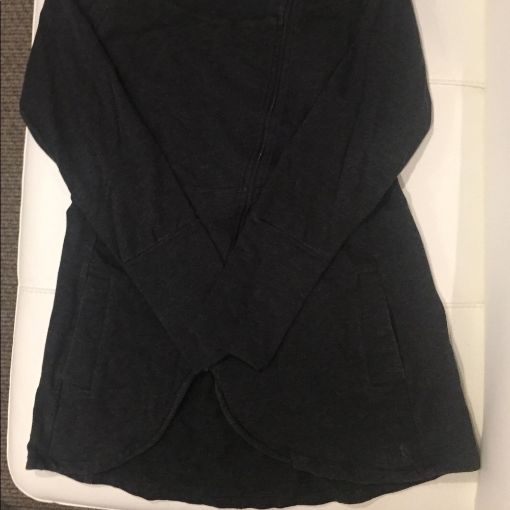 North Face Pullover - image 5